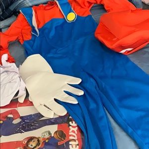 Super Mario costume